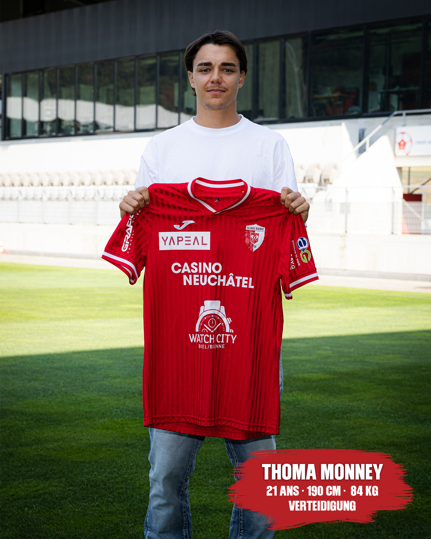  Nous engageons un défenseur central en prêt Nous engageons un défenseur central en prêt